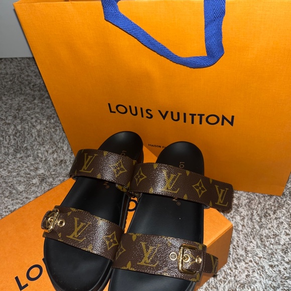 Louis Vuitton Sandals - Picture 2 of 4